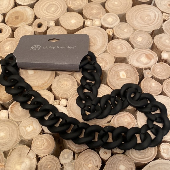 NWT Daisy Fuentes black chain resin statement necklace - Picture 2 of 3